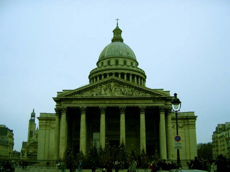 una passeggiata a parigi Mini-pantheon