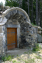 Une chapelle ?Non pas tout à fait. Cellar10sm