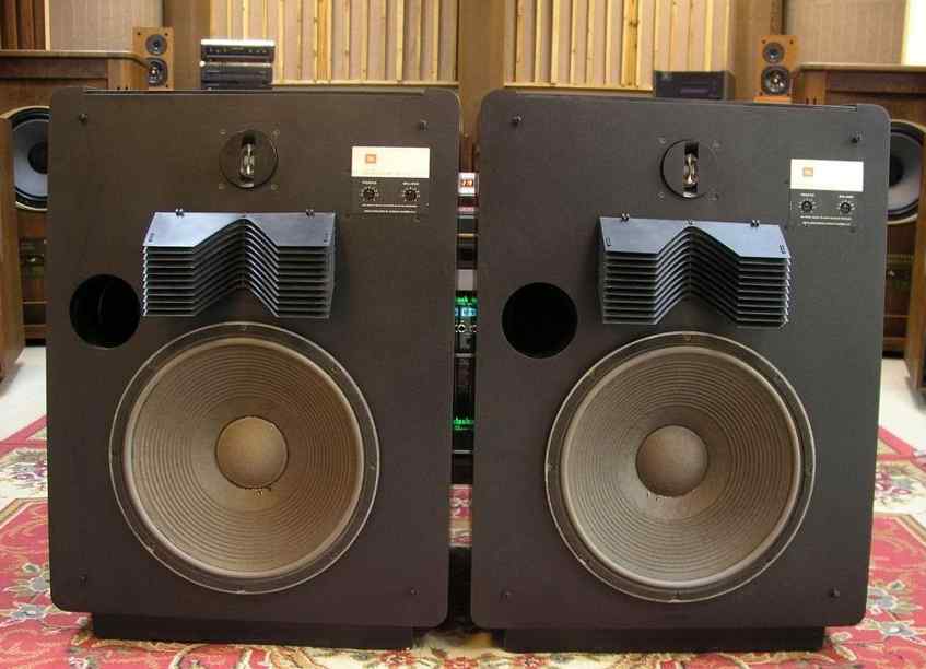 ¿Cuales son vuestras cajas Vintage favoritas? - Página 2 JBL-L-300-Summit3