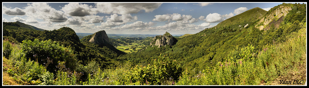  Roche Tuilière et  Sanadoire dans le Sancy Rochestuiliere