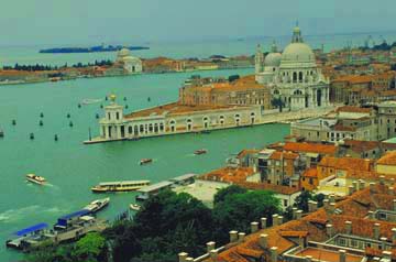 فينيسيا المدينة العائمة بالصور Visit-venice-1