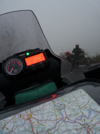 Dis, ça peut faire combien de bornes une Ténéré avant la panne sèche ? .P1090973_m