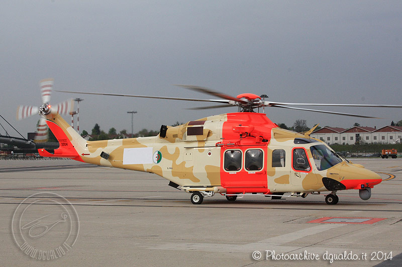 صور مروحيات القوات الجوية الجزائرية  [ AW-139 SAR ] - صفحة 2 Ar42-pad-002