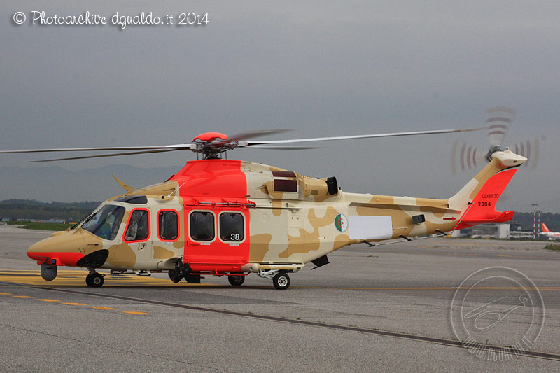 صور مروحيات القوات الجوية الجزائرية  [ AW-139 SAR ] - صفحة 3 Ar44-pad-001