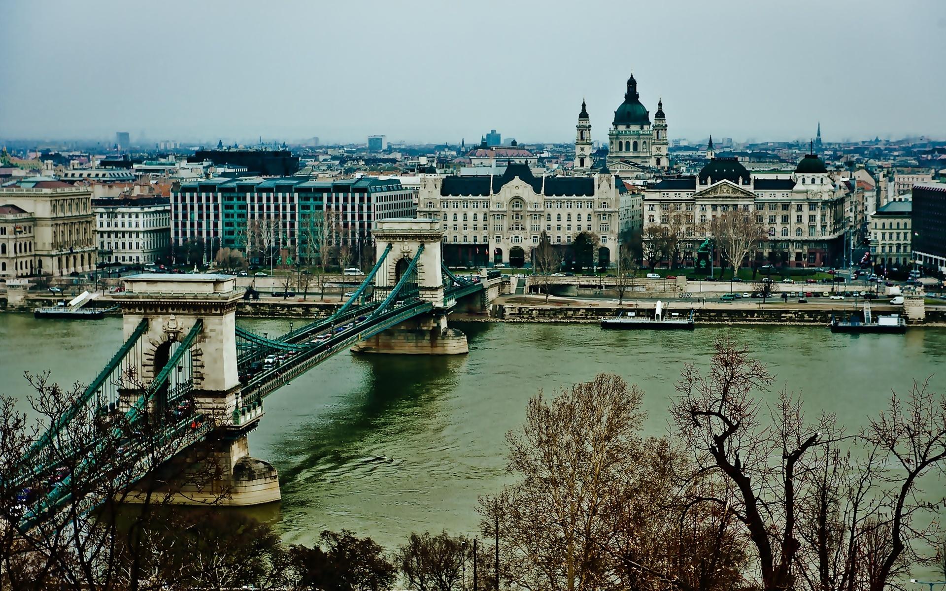 ~~!Město!~~ Fantastic-old-world-bridge-city-1080P-wallpaper