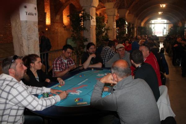 Open de Cambrai  du Chtiz poker Day2 le 21 Avril 2014 5928527285354f45893537