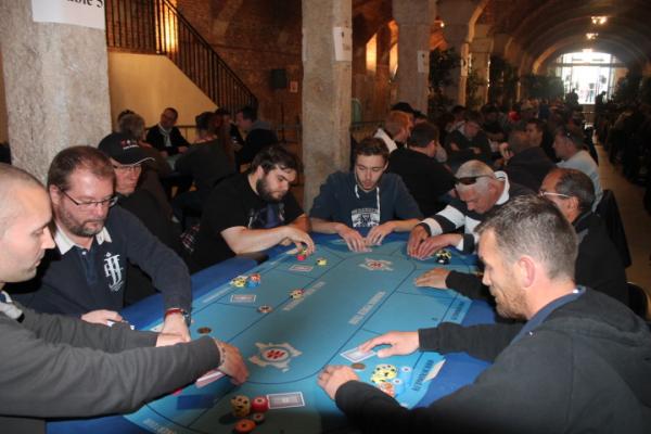 Open de Cambrai  du Chtiz poker Day2 le 21 Avril 2014 7559996495354f3930b19d