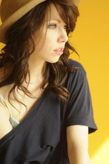 Vivian Aultman Carlyraejepsen-382x576