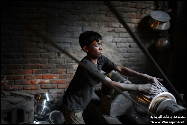 حصــ اطفال بنغلاديش ما دون 11سنه يعملون اعمال شاقة ـريا علي منتديات الونشريسي التعليمية Bangladesh-baby_3
