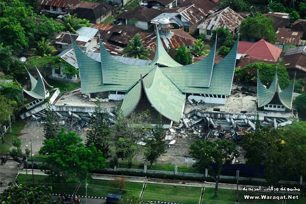 صور مؤلمة للدمار الذي خلفه زلزال اندونيسيا Indonesia-32