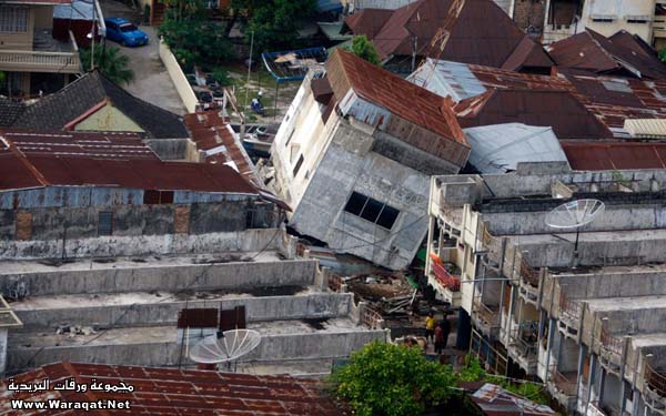 صور مؤلمة للدمار الذي خلفه زلزال اندونيسيا Indonesia-5