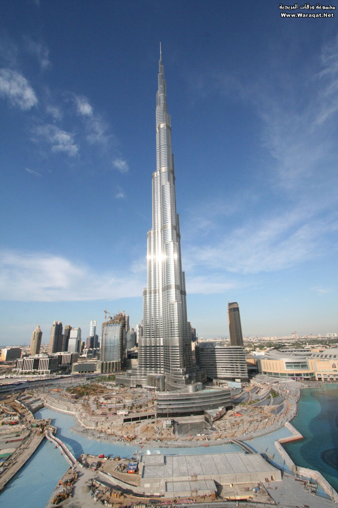 برج   دبي   في  صور  يوم  افتتاحه Burj-Dubai4