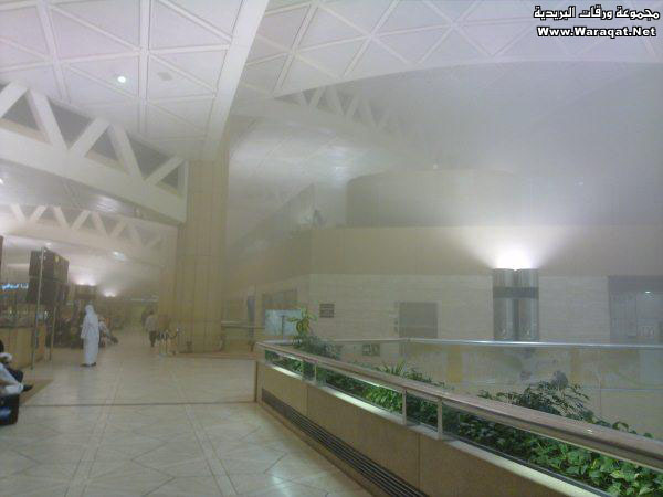 لاحظ الفرق الرياض --- وأبها‎ Dust-Airport10