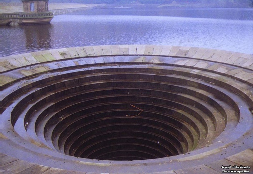 خزان (سيدة الكوخ) العجيب في انجلترا Ladybower_Reservoir12