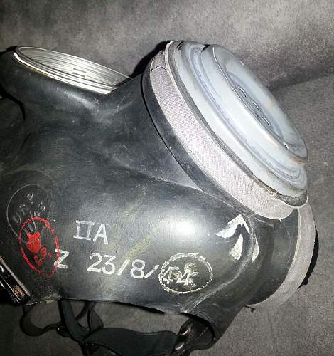 Info sur masque a gaz allemand  795537d1422526848t-ww2-gas-mask-1941-44-danish-issue-british-20150129_223813-1