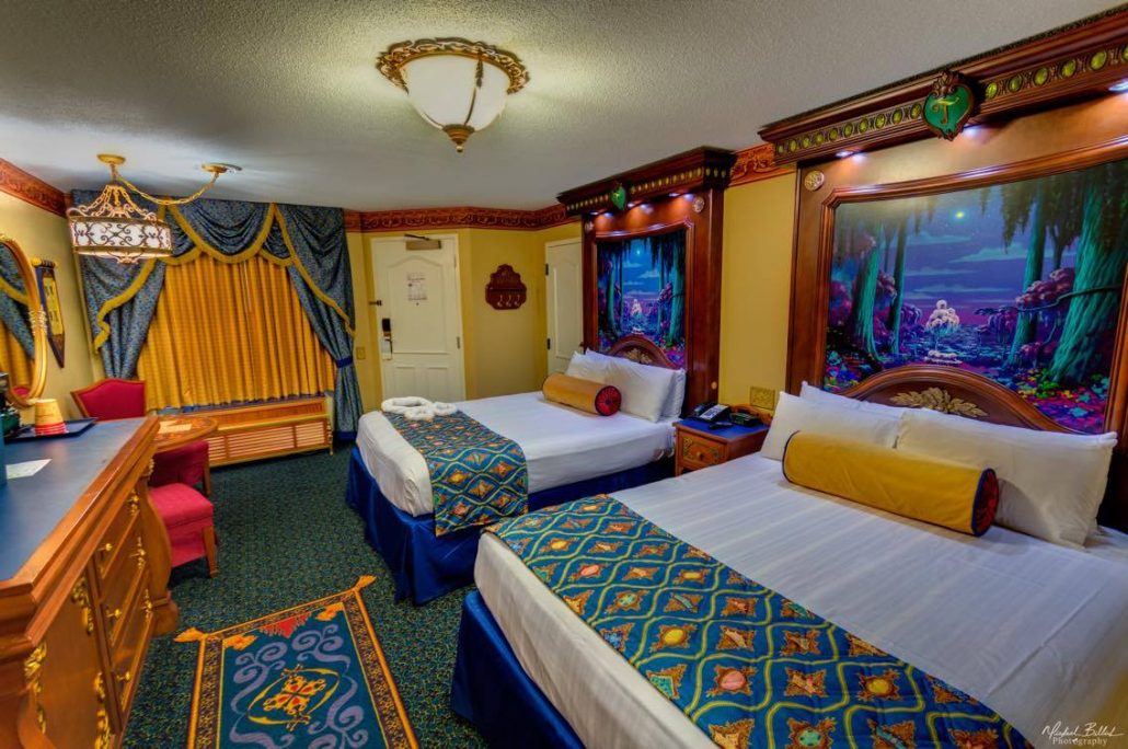 Disneyland Hotel - Refonte et réouverture en 2024 - Page 6 16523822_10206527312541368_1831332133_o-1030x684