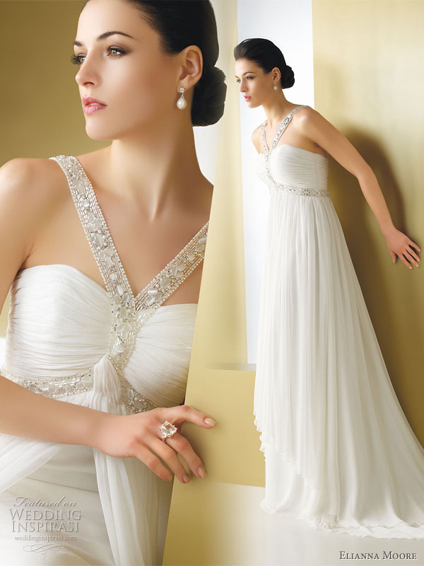 LES ROBES BLANCHES 2011 Elianna-moore-wedding-dress-2011