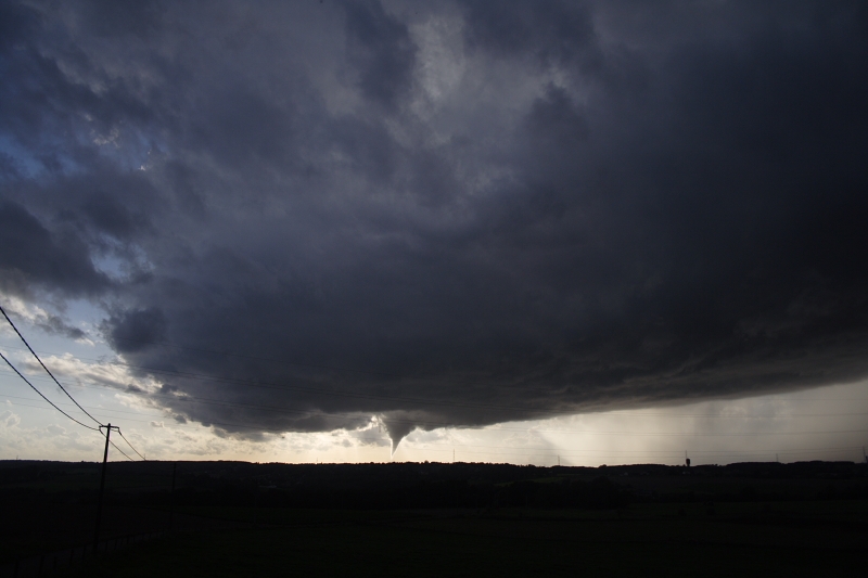 Le ciel nous est tombé sur la tête par toutatis! 21102006111552