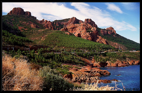 LA PAGE MEDICALE DE DOC BIENVENOU - Page 23 4314873010-Massif-de-l-Esterel-juste-a-cote-d-Agay-p