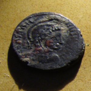 AE3 de Constantino I. VICTORIAE LAETAE PRINC PERP 537556089