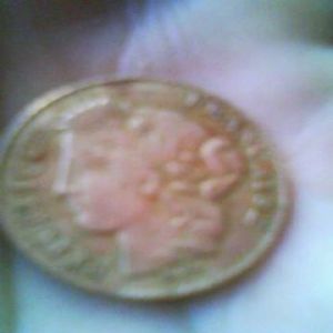 me gustaria que me ayudaran a identificar esta moneda de 10 francos sin fecha 658576022