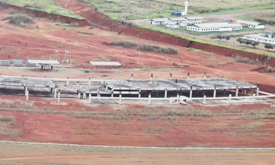 [Brasil] Novo aeroporto vira mato em Goiânia Aeroporto