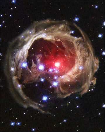 Daily notes from the Universe... - Page 6 V838Monocerotis(NYT3-9-04)