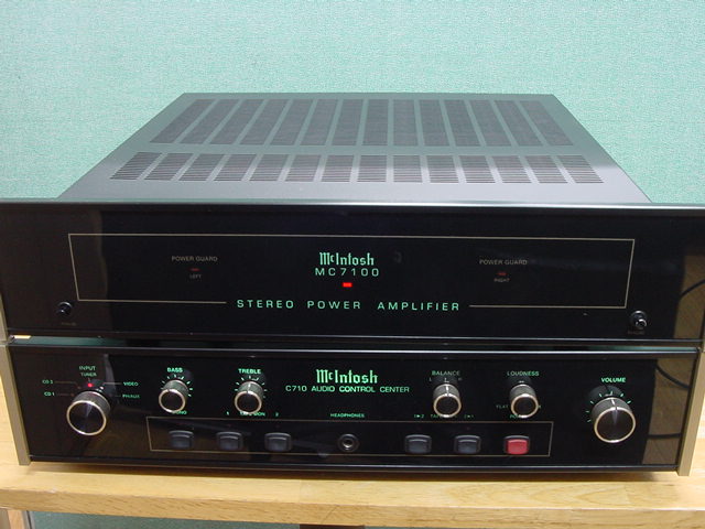 McIntosh MC7100 Stereo Power Amplifier (Used)SOLD 1-1170229112