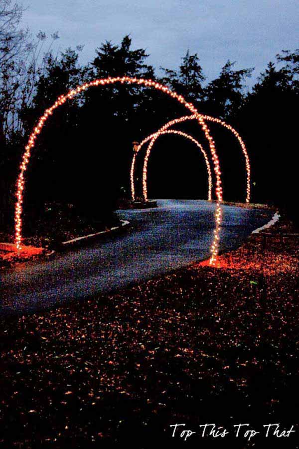 கிறிஸ்துமஸிற்கு வீட்டின் வெளியே அலங்கரிப்பது எப்படி? Outdoor-Christmas-Lighting-Decorations-14-2