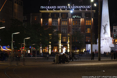 امستردامـ بالليلـ Grand_Hotel_Krasnapolsky_in_Amsterdam_by_night