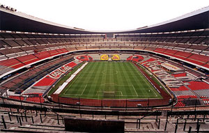 اكبر ملعب كرة قدم في العالم !!! Mexico_city_azteca3