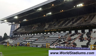 Stades vus de l'extérieur Charleroi_stade_du_pays1