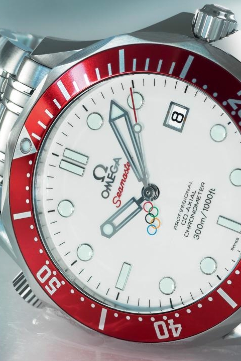 News : Omega Seamaster Diver "Vancouver 2010" - Page 3 Omega-seamaster-diver-vancouver-2010-face-detail