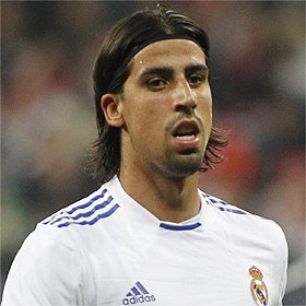 لإصابة تبعد هيغوين وخضيرة عن مواجهة اياكس Sami_Khedira