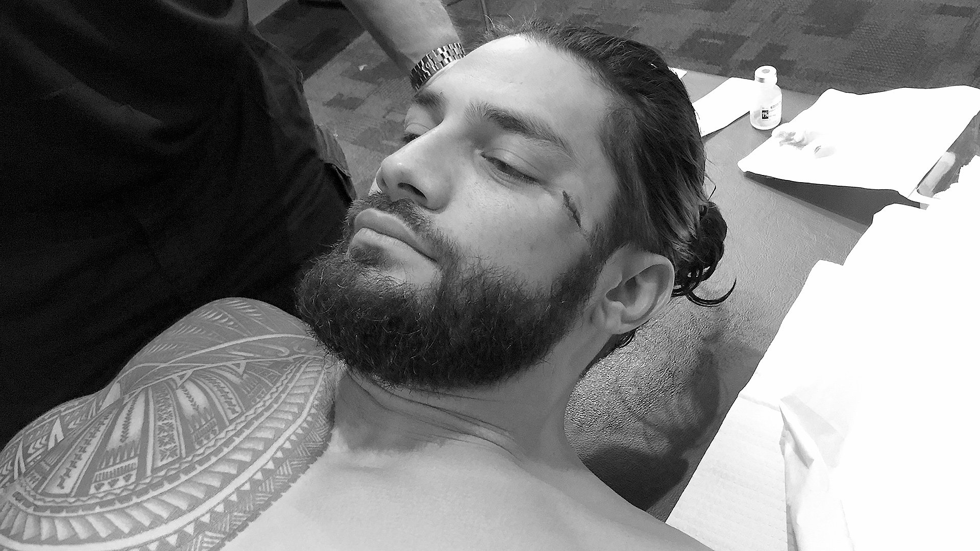 Roman reigns Dikiş Atıldı  065_IMG_5516--403b8d2011cfa89316f0e19d057f162c