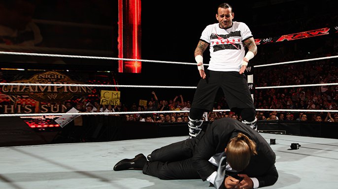 RAW SuperShow Resultados 12 de Setiembre! 20110912_raw_mainevent_l