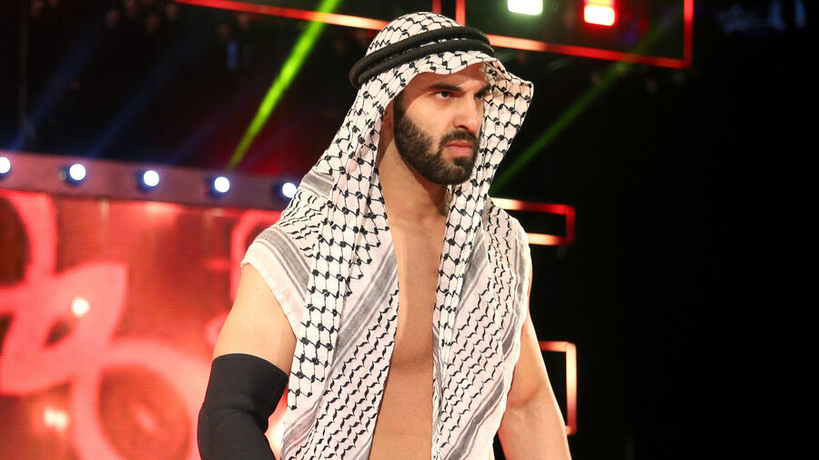 Who has the best headwear in wrestling??? Ariya_Daivari_bio--55a39d018312067ee327e0258fc09437