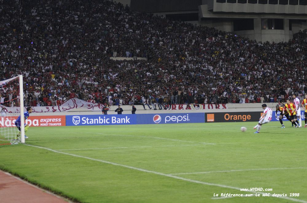  صور لUltras Winners ( جمهور الوداد البيضاوي ) ضد فريق الترجي +فيديو للتيفو WYDAD_129