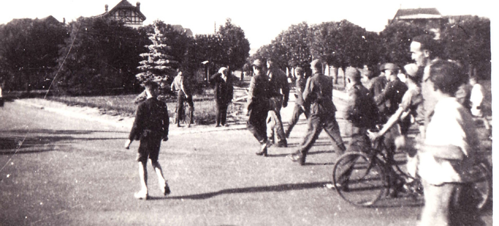 Photo prisonier allié à Elisabethville 78 Parachutiste970