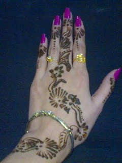 جميله لعرايس 2015 ، اروع نقوش حناء جديده مميزه للعروس Simple-Arabic-Mehndi-Designs-For-Kids-5