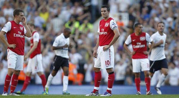 مترو الانفاق يؤجل مباراة أرسنال وولفرهامبتون بالدوري الانجليزي Arsenal6002-10-2011-19-29-52