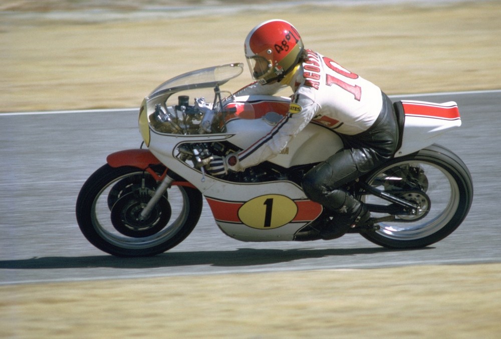 xjr 1300 AGO 1974-Agostini%20YZR500%20Yamaha%20OW26