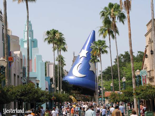 [Disney's Hollywood Studios] Projets et rumeurs - Page 12 Removehat_closer