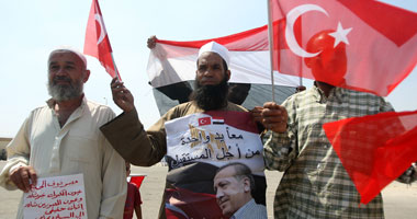  أنصار عمر عبد الرحمن يتظاهرون أمام مقر محاكمة مبارك  Smal9201114144244