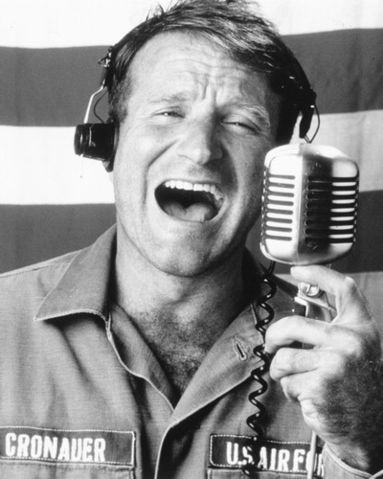 good morning !! Robin-williams-good-morning-vietnam-c10101677