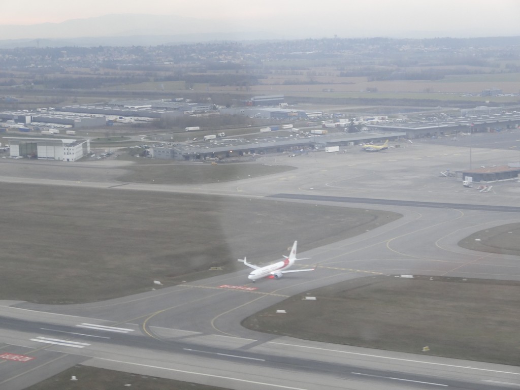 Touch & Go à l'aéroport "internationnal" de Lyon St-Exupery StEx_12_m