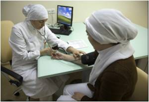 OUTRAGEOUS: Muslim Nurses Complain Washing Hands Before Medical Procedures ‘Compromises Modesty’ Nurse-at-moscow-muslim-clinic