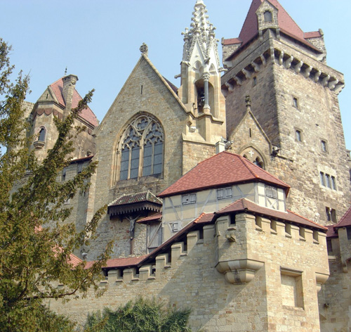 Hauptstadt der Zwerge - Festungsanlage Schwarzfels Burg_Kreuzenstein