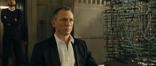 007 - Operacion Skyfall (2012) Dvdrip Latino 5