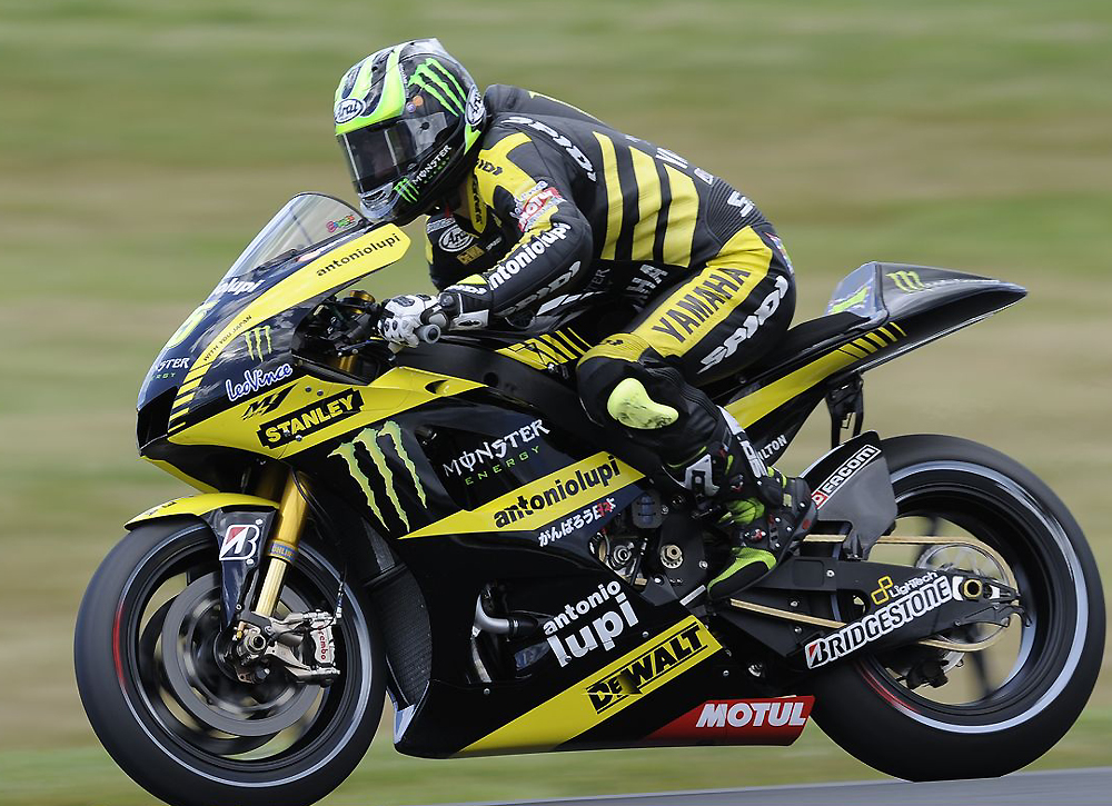 Yamaha M1 2011 tem officiel Lorezno / Spies 2011-yamaha-australie-j3-crutchlow2